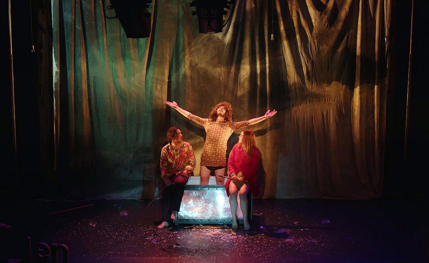 Petit Voyage en barbarie (Candide!)